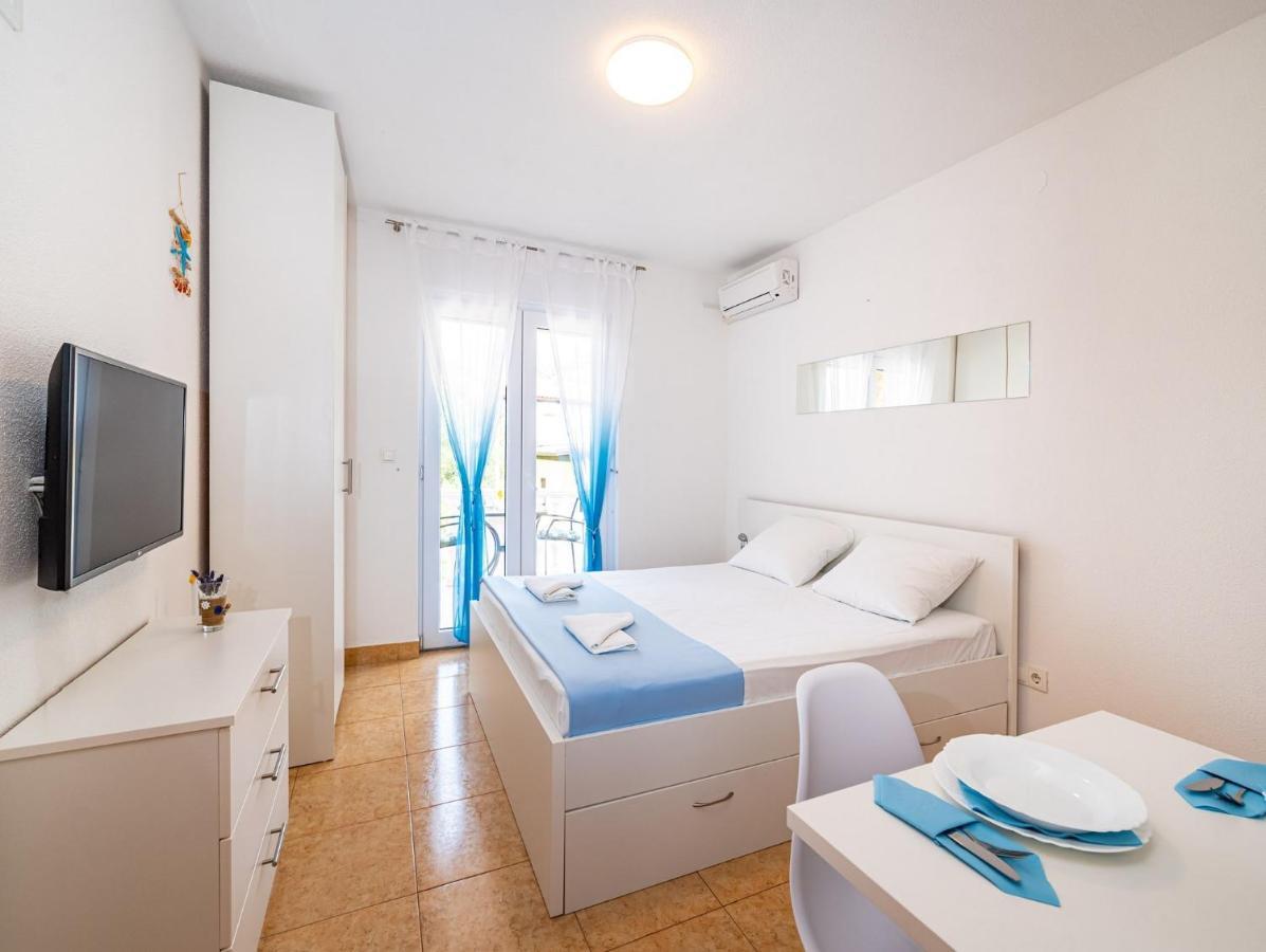 Apartments Prkacin Starigrad Paklenica Ngoại thất bức ảnh