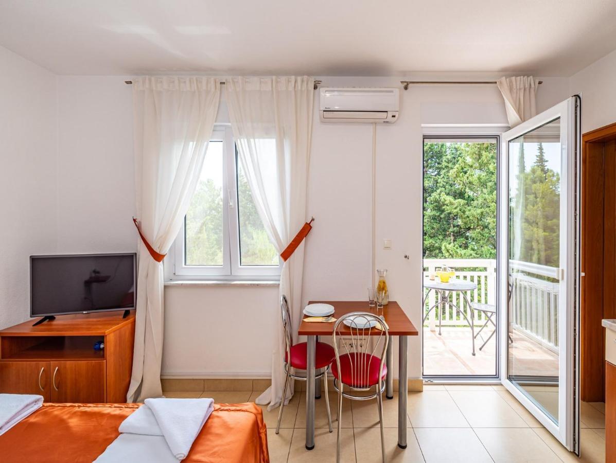 Apartments Prkacin Starigrad Paklenica Ngoại thất bức ảnh