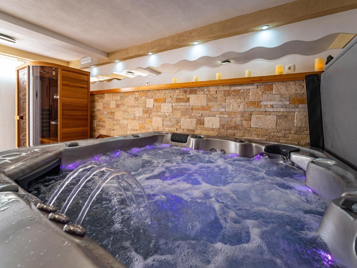 Apartments Prkacin Starigrad Paklenica Ngoại thất bức ảnh