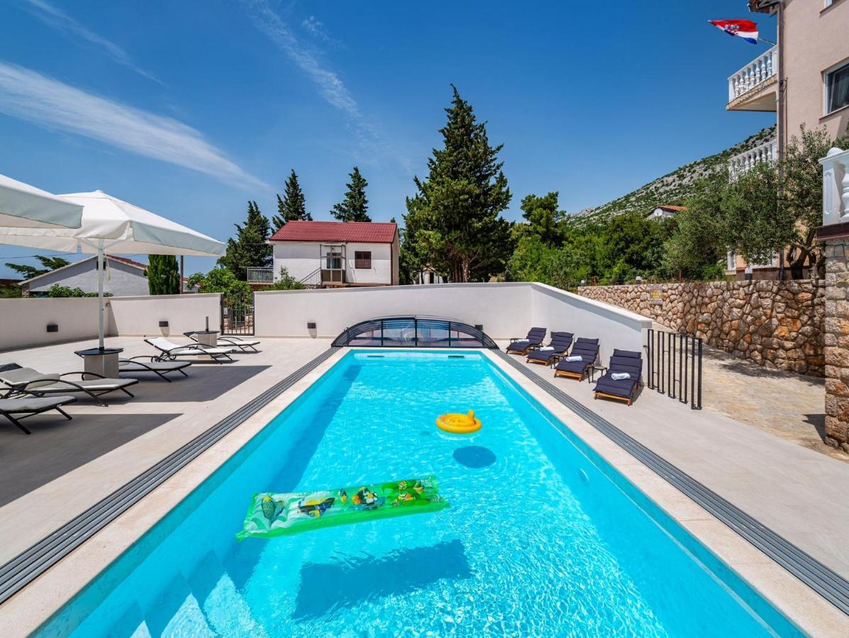 Apartments Prkacin Starigrad Paklenica Phòng bức ảnh